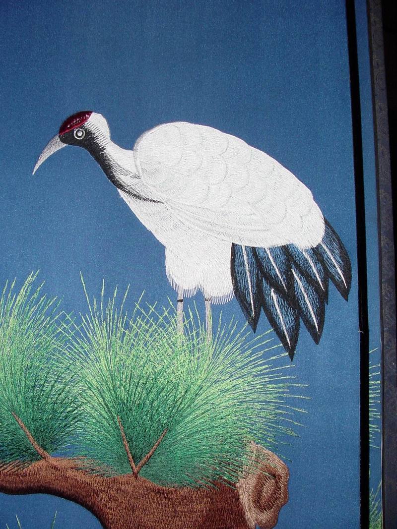 [Animal Art] Embroidery of Red-crowned Crane {!--두루미-->; DISPLAY FULL IMAGE.