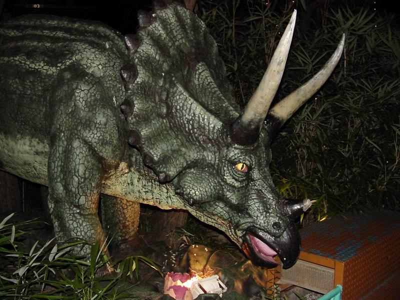 삼각룡(Triceratops) 모형; DISPLAY FULL IMAGE.