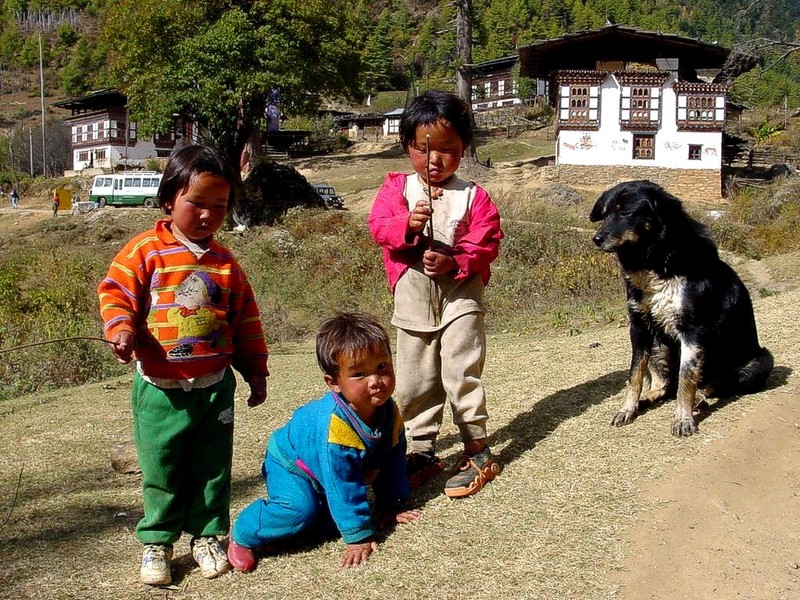 [DOT CD04] Bhutan - Children with dog; DISPLAY FULL IMAGE.