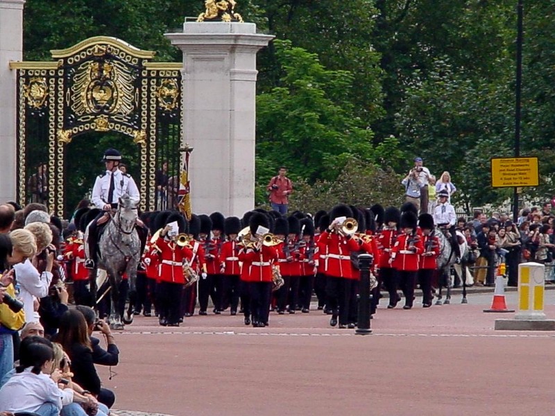 [DOT CD04] United Kingdom - London Royal Guards - Horse; DISPLAY FULL IMAGE.