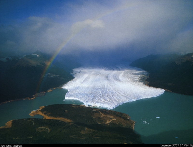 [B14 SLR: Yann Arthus-Bertrand] Perito Moreno Glacier; DISPLAY FULL IMAGE.
