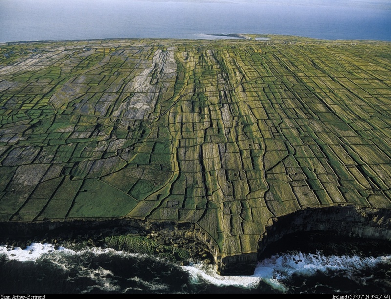 [B14 SLR: Yann Arthus-Bertrand] Inishmore cliffs; DISPLAY FULL IMAGE.