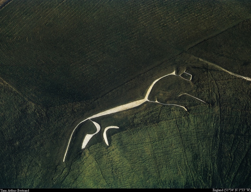[B14 SLR: Yann Arthus-Bertrand] White horse of Uffington; DISPLAY FULL IMAGE.