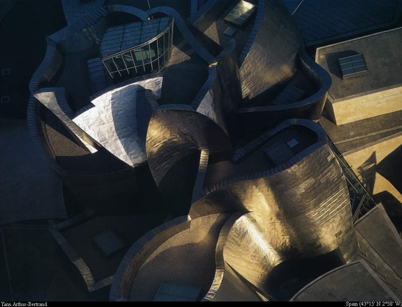[B14 SLR: Yann Arthus-Bertrand] Guggenheim Museum of Bilbao; DISPLAY FULL IMAGE.