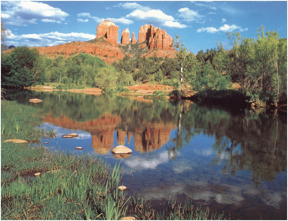 [WillyStoner Scans - Wildlife] Cathedral Rock, Sedona, Arizona; DISPLAY FULL IMAGE.